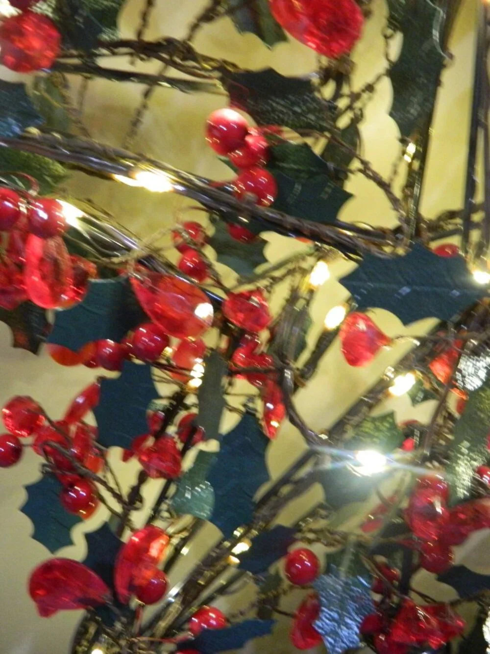 Pottery Barn Christmas Lit Star Rustic Red Tree Topper